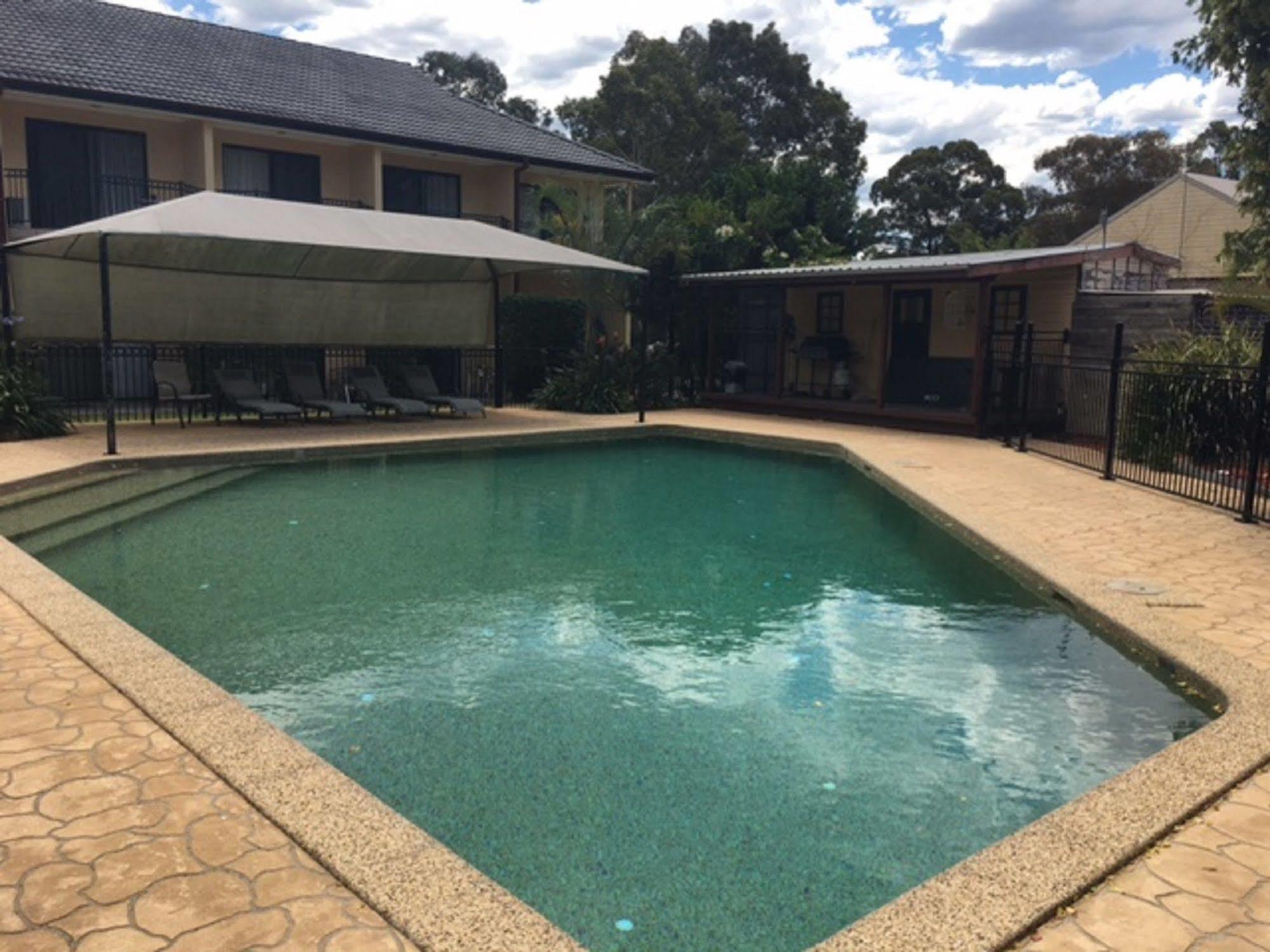 Park View Motel 4*